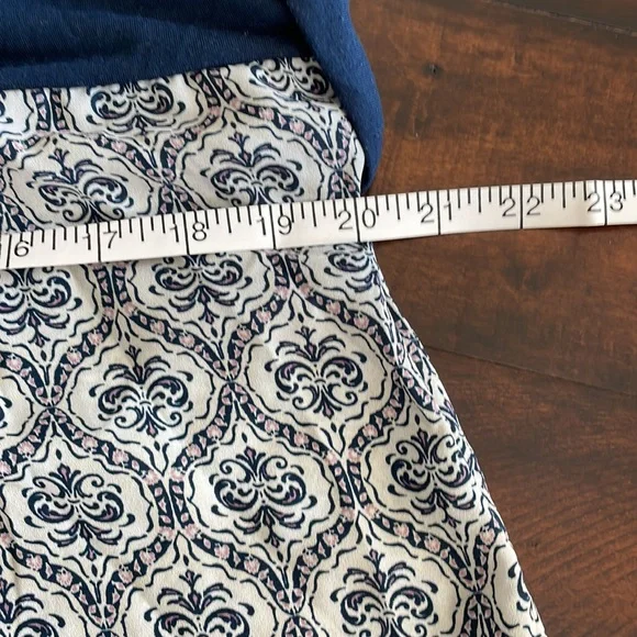 Beautiful Top - Picture 7 of 9